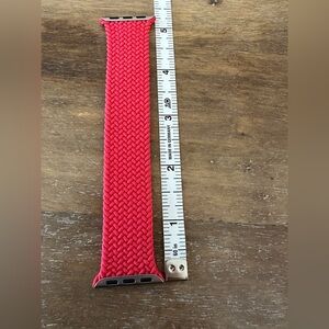 Authentic apple solo loop band.